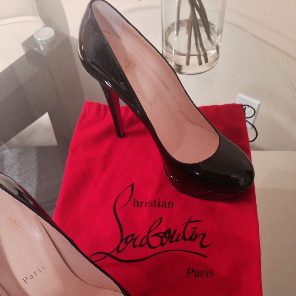 Christian Louboutin Black Patent Platform Pumps with Red Soles - Picture 4 of 4